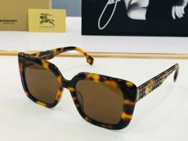 Picture of Burberry Sunglasses _SKUfw55116119fw